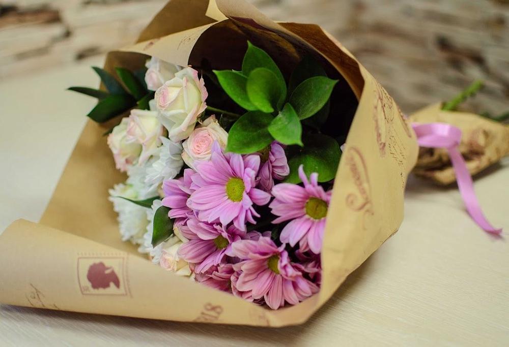 Букет цветов из: Розы и Хризантемы в Радовицкий