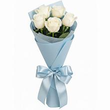 Букет 5 Белых роз Проуд в Радовицкий