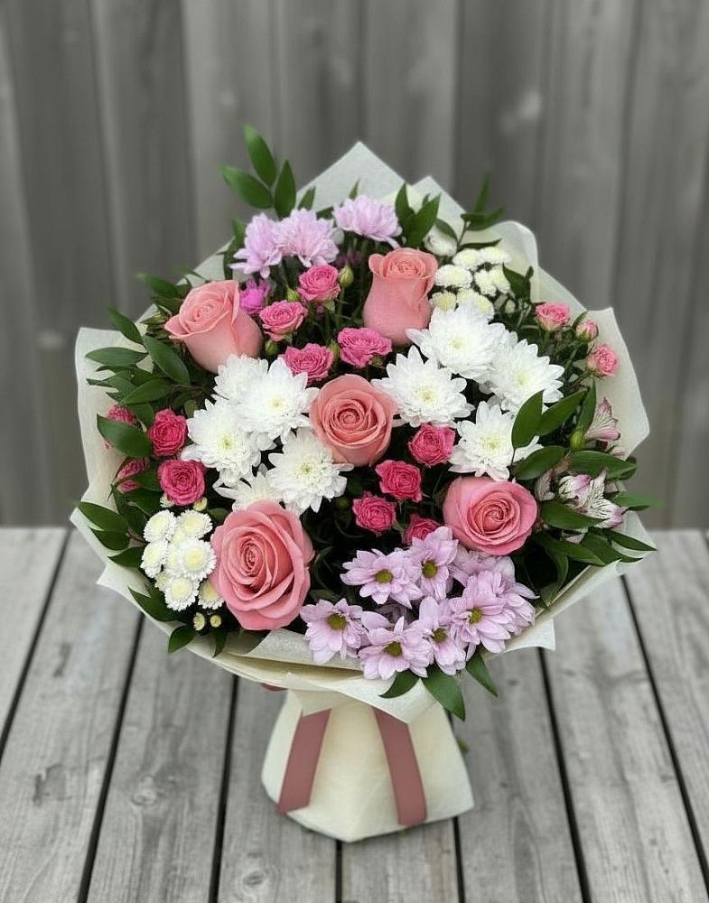 Букет цветов из: Альстромерии, Гвоздики, Розы и Хризантемы в Радовицкий
