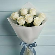 Букет 7 Белых роз Эдлесс Лав в Радовицкий
