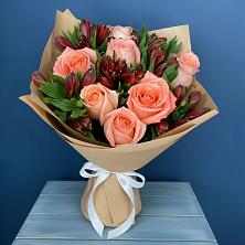 Букет цветов из:  Розы и Альстромерии в Радовицкий