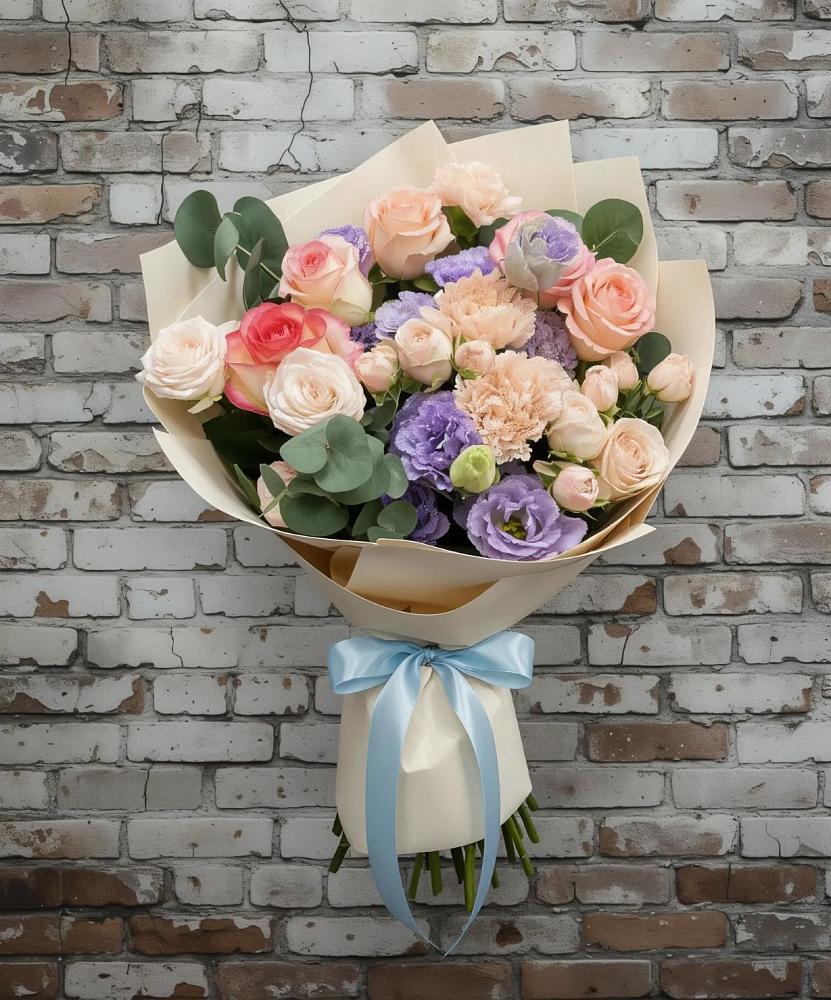 Букет цветов из: Розы, Лизиантусы и Гвоздики в Радовицкий