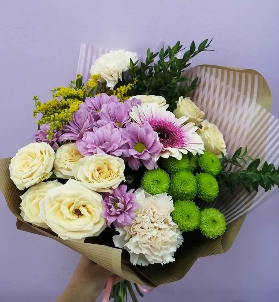 Букет цветов из: Хризантемы, Розы, Гвоздики и Герберы в Радовицкий