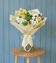 Букет цветов из:  Хризантемы и Розы в Радовицкий