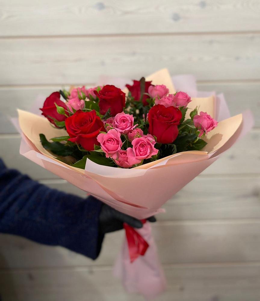Букет цветов из: Розы в Радовицкий