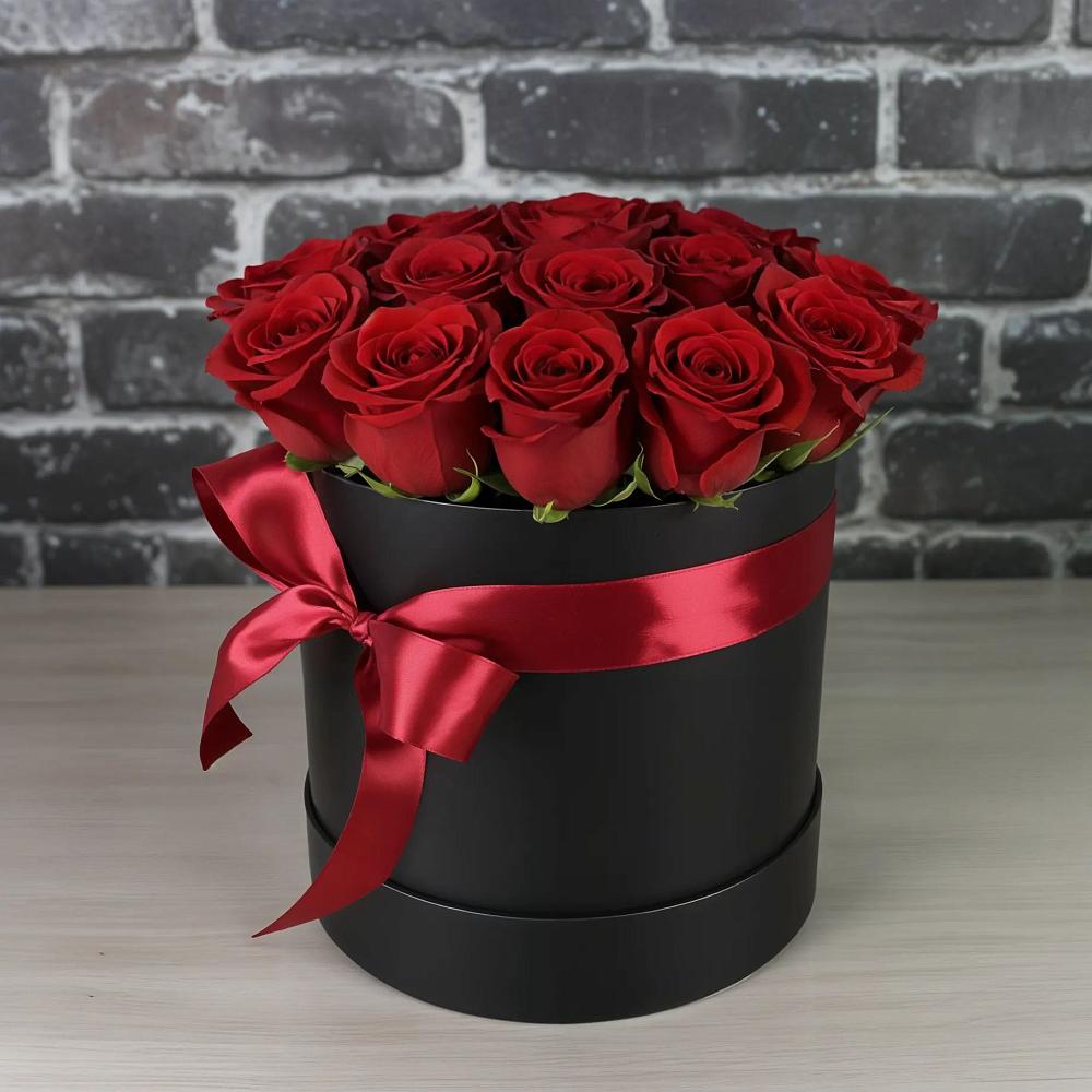 Цветочная композиция из Розы в шляпной коробке в Радовицкий