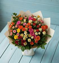 Букет Микс из разноцветных кустовых роз в Радовицкий