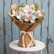 Букет цветов из:  Орхидеи и Розы в Радовицкий