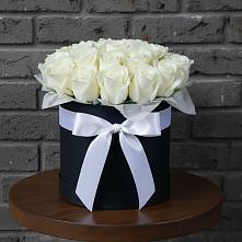 Цветочная композиция из Розы в шляпной коробке в Радовицкий