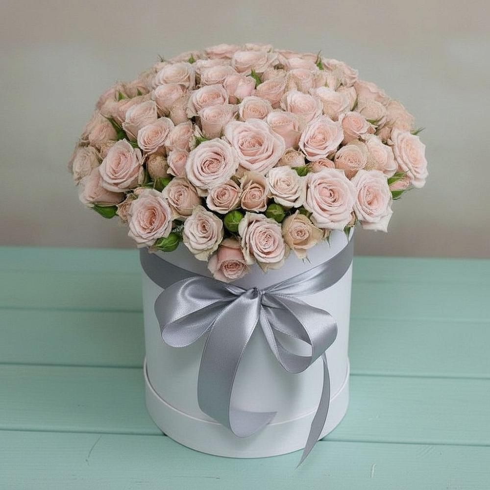 Цветочная композиция из Розы в шляпной коробке в Радовицкий